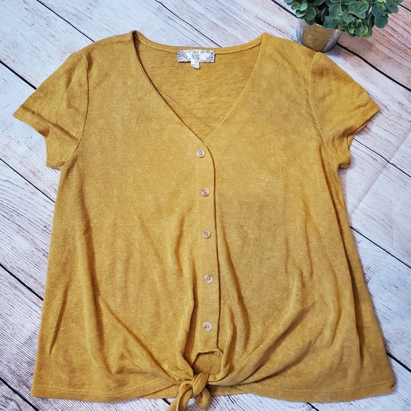 Pink Rose Women's Junior's yellow buttons and knot top Medium - Picture 8 of 8